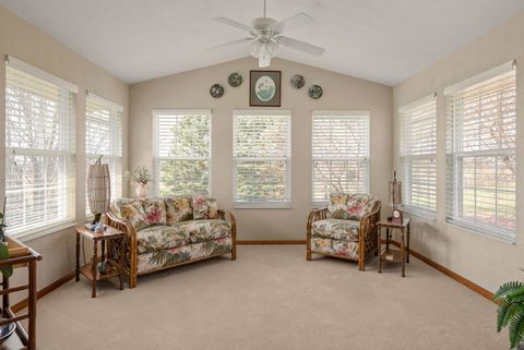 Tiny photo for 5016 56TH Avenue Court, Bettendorf, IA 52722 (MLS # 12613442)