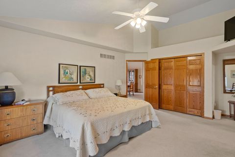 Tiny photo for 5016 56TH Avenue Court, Bettendorf, IA 52722 (MLS # 12613442)