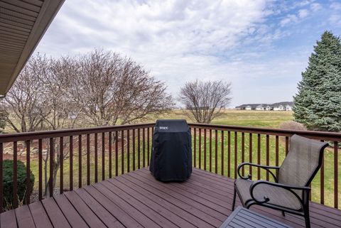 Tiny photo for 5016 56TH Avenue Court, Bettendorf, IA 52722 (MLS # 12613442)