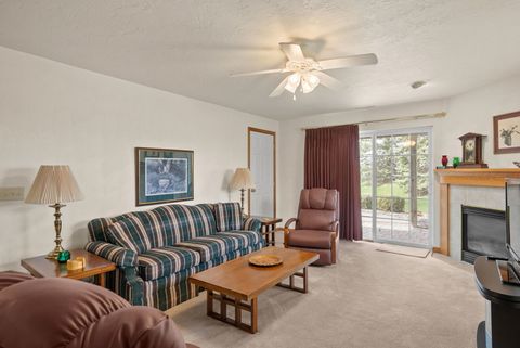 Tiny photo for 5016 56TH Avenue Court, Bettendorf, IA 52722 (MLS # 12613442)