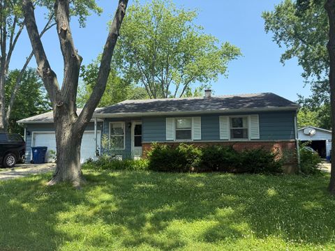 Photo of 2040 Herbert Drive, Waukegan, IL 60087 (MLS # 12412761)