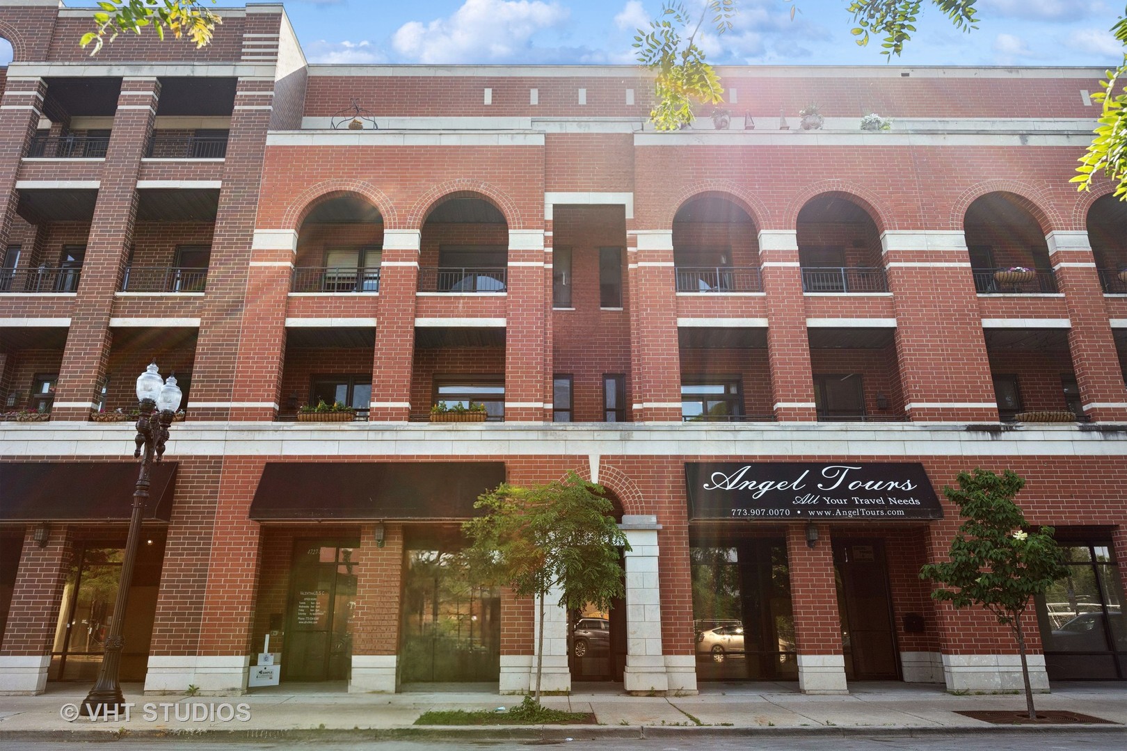 4727 N Clark Street 2S