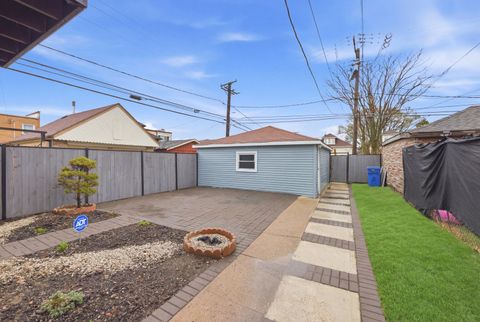 Tiny photo for 7115 S Rockwell Street, Chicago, IL 60629 (MLS # 12613492)