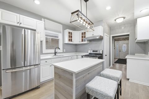 Tiny photo for 7115 S Rockwell Street, Chicago, IL 60629 (MLS # 12613492)