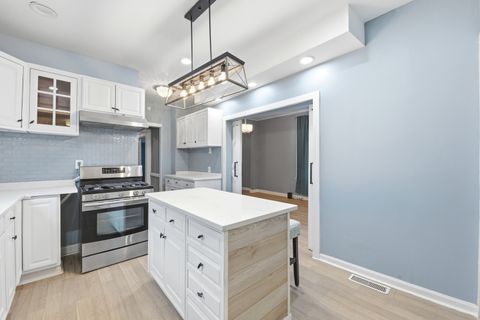 Tiny photo for 7115 S Rockwell Street, Chicago, IL 60629 (MLS # 12613492)