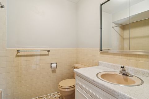 Tiny photo for 1533 N ARLINGTON HEIGHTS Road #D, Arlington Heights, IL 60004 (MLS # 12553568)