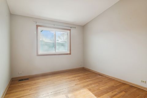 Tiny photo for 1533 N ARLINGTON HEIGHTS Road #D, Arlington Heights, IL 60004 (MLS # 12553568)