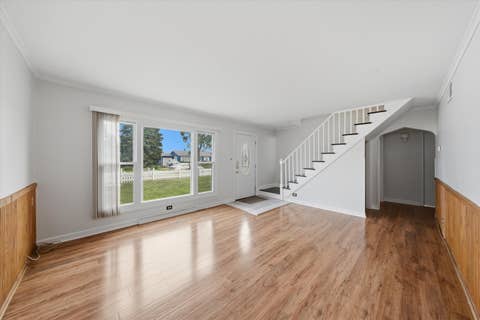 Tiny photo for 4847 W 84th Place, Burbank, IL 60459 (MLS # 12708912)