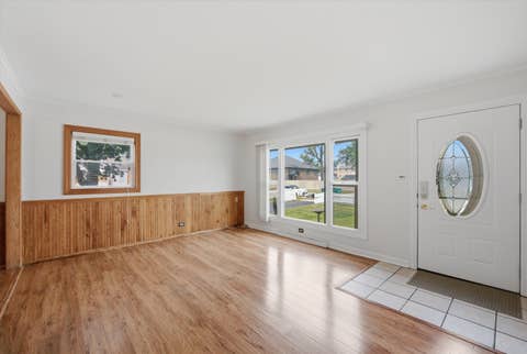 Tiny photo for 4847 W 84th Place, Burbank, IL 60459 (MLS # 12708912)