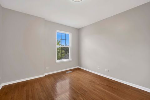 Tiny photo for 121 NEUTRENTON Avenue, Elgin, IL 60120 (MLS # 12463329)