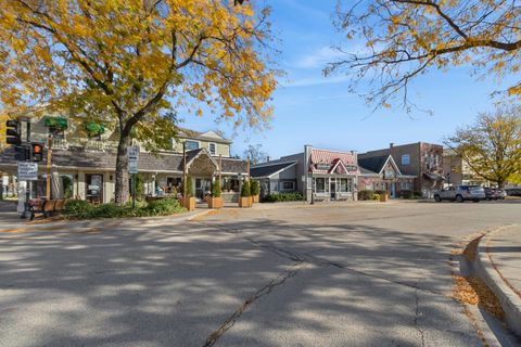 Tiny photo for 271 E Railroad Avenue #302, Bartlett, IL 60103 (MLS # 12488916)