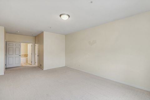 Tiny photo for 271 E Railroad Avenue #302, Bartlett, IL 60103 (MLS # 12488916)