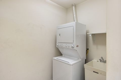 Tiny photo for 271 E Railroad Avenue #302, Bartlett, IL 60103 (MLS # 12488916)