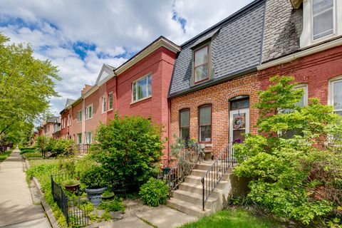 Photo of 11349 S Saint Lawrence Avenue, Chicago, IL 60628 (MLS # 12643119)