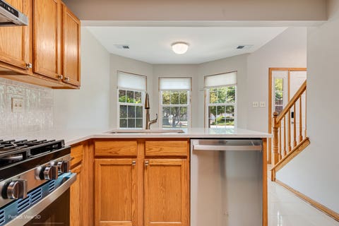 Tiny photo for 964 Elderberry Circle #116, Naperville, IL 60563 (MLS # 12650357)