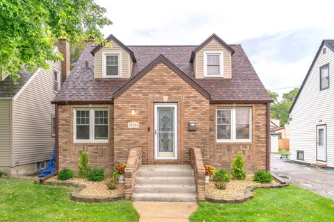 Tiny photo for 10344 S Sawyer Avenue, Chicago, IL 60655 (MLS # 12751462)