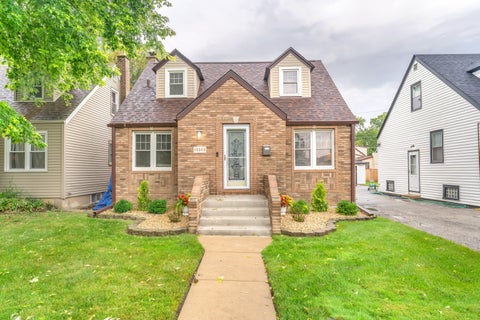 Photo of 10344 S Sawyer Avenue, Chicago, IL 60655 (MLS # 12751462)