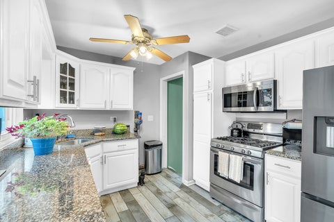 Tiny photo for 10344 S Sawyer Avenue, Chicago, IL 60655 (MLS # 12751462)