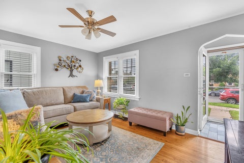 Tiny photo for 10344 S Sawyer Avenue, Chicago, IL 60655 (MLS # 12751462)