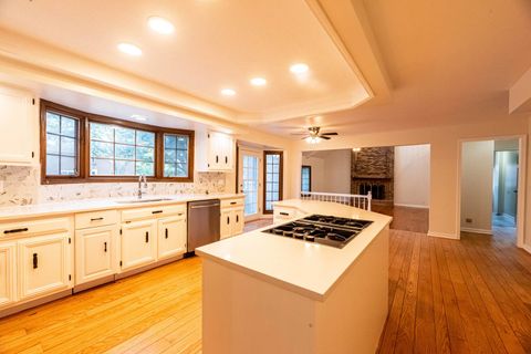 Tiny photo for 3021 35th Street, Oak Brook, IL 60523 (MLS # 12597202)