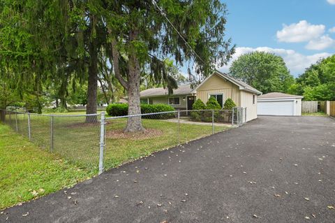 Tiny photo for 39161 N Holdridge Avenue, Beach Park, IL 60099 (MLS # 12489245)