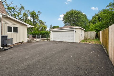 Tiny photo for 39161 N Holdridge Avenue, Beach Park, IL 60099 (MLS # 12489245)