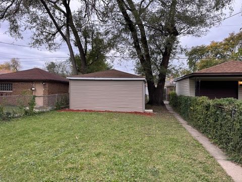 Tiny photo for 10454 S Forest Avenue, Chicago, IL 60628 (MLS # 12504494)