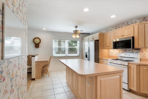 Tiny photo for 539 Hamilton Avenue, Westmont, IL 60559 (MLS # 12748563)