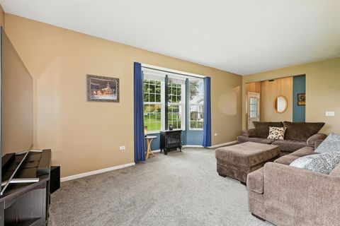 Tiny photo for 24806 Gates Court #24806, Plainfield, IL 60585 (MLS # 12468349)