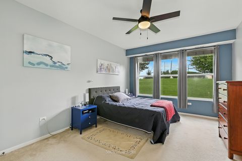 Tiny photo for 24806 Gates Court #24806, Plainfield, IL 60585 (MLS # 12468349)