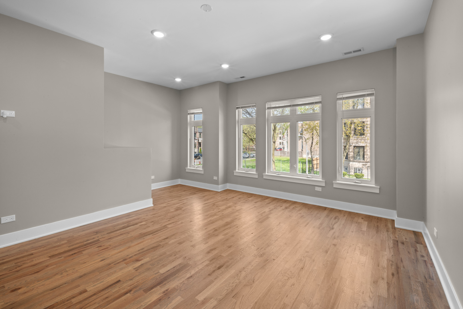 643 E 50th Street 2