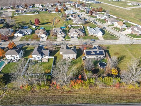 Tiny photo for 686 Sandburg Drive, Manteno, IL 60950 (MLS # 12521931)