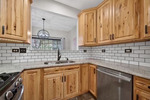 Tiny photo for 2334 Reflections Drive, Aurora, IL 60502 (MLS # 12597290)