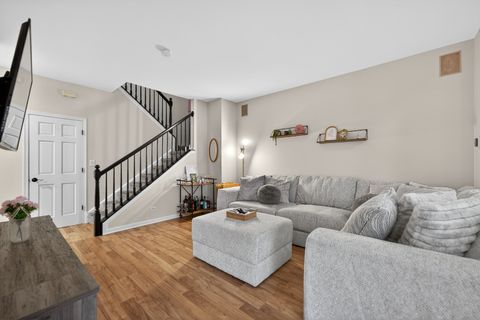 Tiny photo for 2334 Reflections Drive, Aurora, IL 60502 (MLS # 12597290)