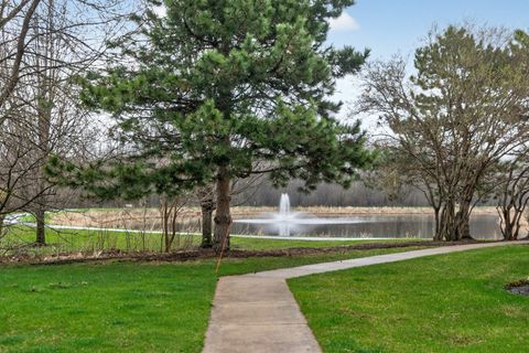 Tiny photo for 2334 Reflections Drive, Aurora, IL 60502 (MLS # 12597290)