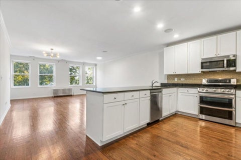 Tiny photo for 1426 N ORLEANS Street #202, Chicago, IL 60610 (MLS # 12792352)