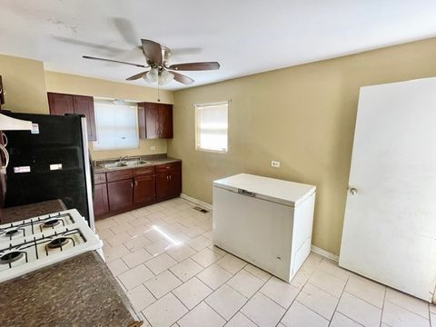 Tiny photo for 9562 S Green Street, Chicago, IL 60643 (MLS # 12485921)
