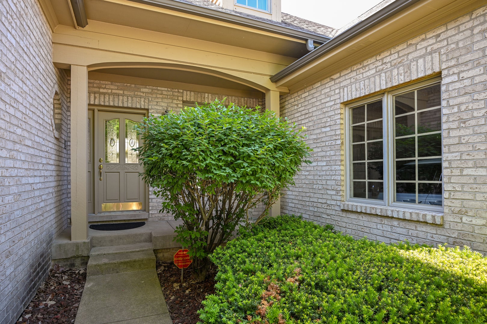994 Chadwick Court