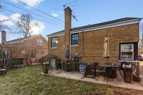 Tiny photo for 2341 S 24th Avenue, Broadview, IL 60155 (MLS # 12539453)