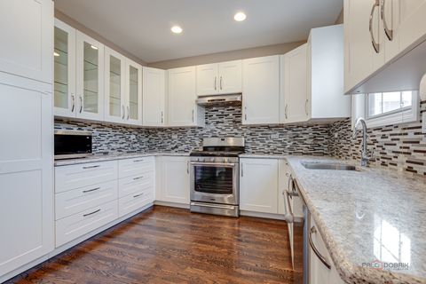 Tiny photo for 2460 VIOLET Street, Glenview, IL 60026 (MLS # 12678594)