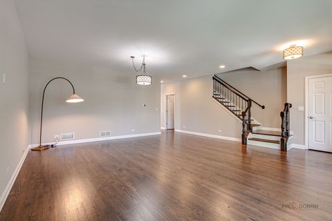 Tiny photo for 2460 VIOLET Street, Glenview, IL 60026 (MLS # 12678594)