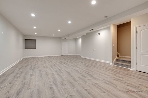 Tiny photo for 2460 VIOLET Street, Glenview, IL 60026 (MLS # 12678594)
