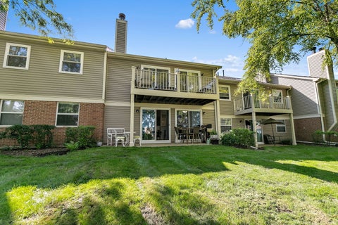 Tiny photo for 2870 Meadow Lane #V1, Schaumburg, IL 60193 (MLS # 12688515)