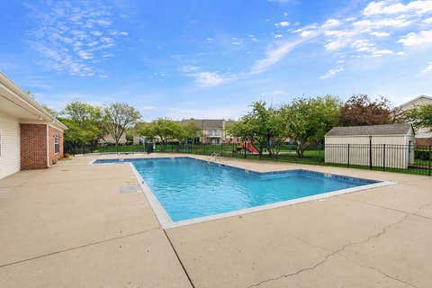 Tiny photo for 2870 Meadow Lane #V1, Schaumburg, IL 60193 (MLS # 12688515)