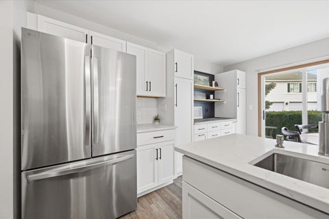 Tiny photo for 689 Fieldcrest Drive #B, South Elgin, IL 60177 (MLS # 12763777)