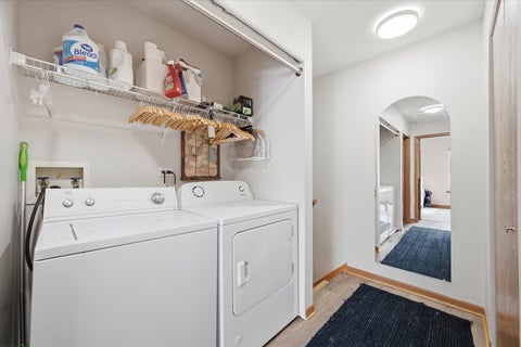 Tiny photo for 689 Fieldcrest Drive #B, South Elgin, IL 60177 (MLS # 12763777)