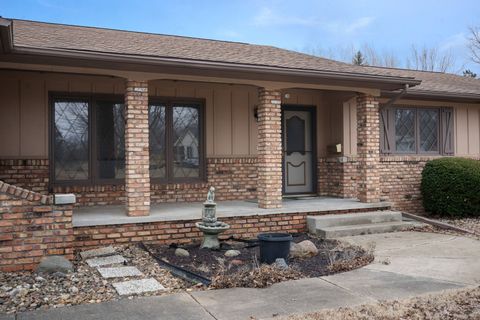 Tiny photo for 67 Crestview Drive, Geneseo, IL 61254 (MLS # 12627220)