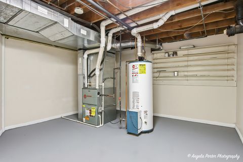 Tiny photo for 1913 Rancho Lane, Des Plaines, IL 60016 (MLS # 12564945)