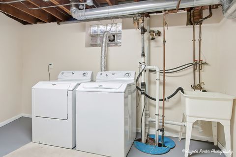 Tiny photo for 1913 Rancho Lane, Des Plaines, IL 60016 (MLS # 12564945)