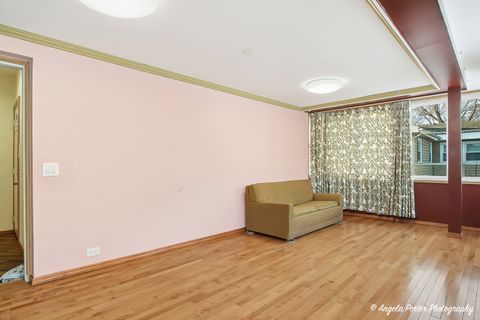 Tiny photo for 1913 Rancho Lane, Des Plaines, IL 60016 (MLS # 12564945)